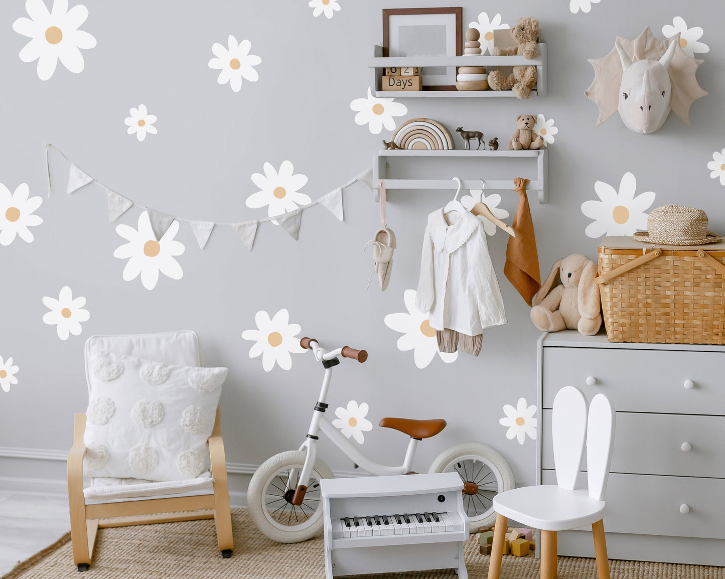 Multi-Size Daisies